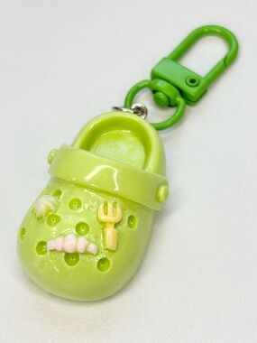 🐬 HOST ITEM Green Croc Shoe Keychain Charm